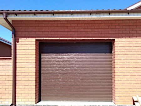 Алюминиевые гаражные ворота RSD01LUX 2500x2200 в Кургане